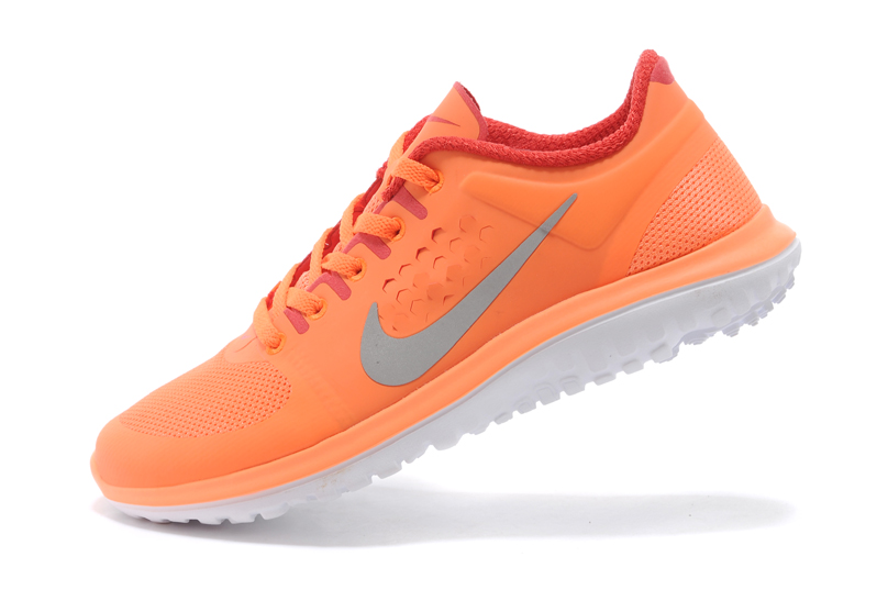Femmes Nike FS Lite Run chaussures de course libre orange gris (1)